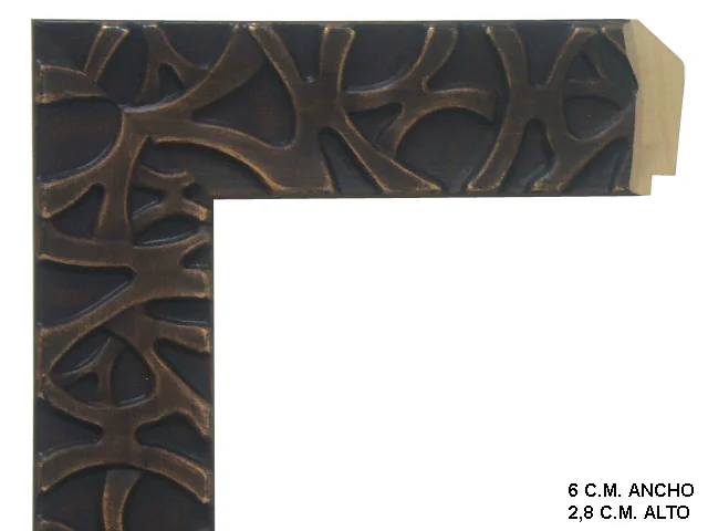 Moldura rústica color nogal para cuadros, relieve ornamental, ref. 67911X00